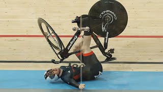 Team GB cyclist in heavy crash as medics rush to scene in gutting end to stars Olympics [upl. by Drarrej347]