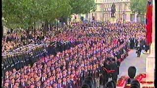 1000 Members of the Parachute Regiment Association Remembrance Sunday 2001 [upl. by Cortney229]