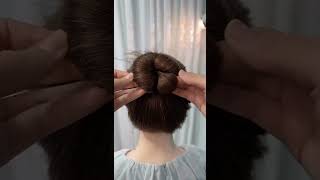 Make a creative clover with your hair A versatile hairstyle suitable for autumn and winter Bra [upl. by Atterol]