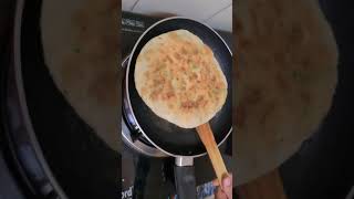 Sesta na dekhle puroi miss Matar ka paratha Peas parathha recipeKoraishutir porota recipeshorts [upl. by Arno]