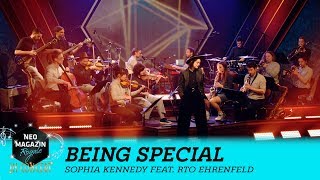 Sophia Kennedy feat RTO Ehrenfeld  “Being Special”  NEO MAGAZIN ROYALE in Concert  ZDFneo [upl. by Livingston306]