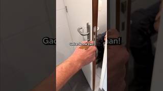 Chocoladepasta prank bij een collega 😂 rrs rioolreiniging toiletprank prank [upl. by Greta]