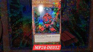 Roter Apparat  MP24DE012  25th Quarter Century Secret Rare  Red Gadget [upl. by Aeila]