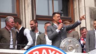 FC Bayern Meisterfeier 2018  Sandro Wagner und Arjen Robben fahren nicht zur WM [upl. by Cheadle]