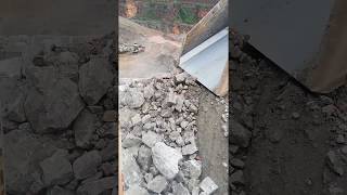 Hazemag Horizontal impact crusher  concasseur à tambour de frappe [upl. by Aneger]