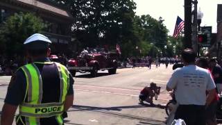 Morristown Fire s 1947 Ahrens Fox at the 2012 4th of July parade in Chatham NJ [upl. by Myo133]