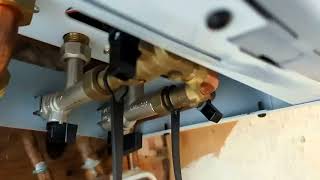 Baxi Duo Tec Low Pressure  E119 Error code  How To Increase the Pressure [upl. by Sousa]