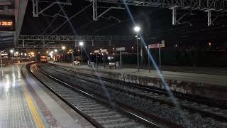 UT 447 DE RODALIES SALIENDO DE CASTELLBISBAL CON DESTINO GRANOLLERS CENTRE ASIENDO SERVICIO R8 🧡 [upl. by Amari]