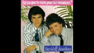 David et Jonathan Est ce Que Tu Viens Pour Les Vacances Remix 2023 [upl. by Rehpinnej]