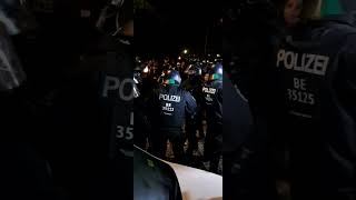 quotFolgenquot Polizei versucht sich mit Gefangenen Weg aus Protestierenden zu bahnen  b0710 Palästina [upl. by Dede]