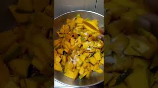 poosanikai kootu tasty recipe  பூசணிக்காய் கூட்டு 😋👌 [upl. by Hsakiv322]