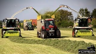 2 Claas Jaguar 960 und 950 Feldhäcksler  Gras häckseln auf dem Gut Hohen Luckow [upl. by Sheena]