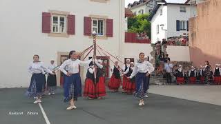 05  Zinta Dantza  Danses Basques du groupe Goiz Argi de Bidart Euskal Herria Pays Basque [upl. by Pyszka]