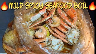 Easy Way To Make A Mild Spicy Seafood Boil In Bag 🔥 snow crab legs shrimp corn and potatoes [upl. by Padriac456]