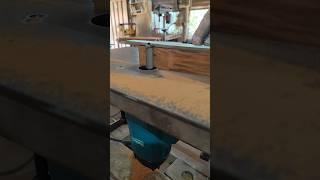 Tupia Makita com fresa PARALELA 4 lâminas whatsappstatus woodworking diy [upl. by Ennoid]