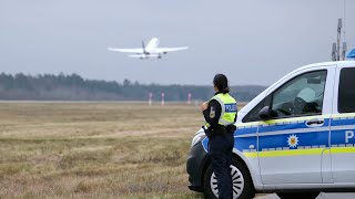 Die Bundespolizei am Flughafen Frankfurt am Main [upl. by Billie]