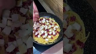 Frittata di pasta napoletana [upl. by Naihs]