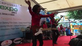 TKoes Band live Perpusnas Expo 2017 Jakarta 17 Mei 2017 [upl. by Ellocin]