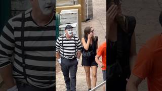 Yay  Tom the famous Seaworld mime [upl. by Beret]