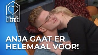 Anja maakt Max HELEMAAL HEET 🥵🥵  Lang Leve de Liefde AFL220 [upl. by Nedyaj]