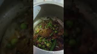 Veg pulao ♥️ with carrot capsicum green peas try this easy recipe 💕 [upl. by Yellah]