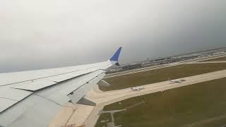 United Airlines Boeing 737 MAX 9 Takeoff from Chicago [upl. by Otrebireh270]