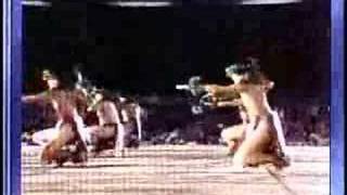 Na Pua Me Kealoha Merrie Monarch Hula Kahiko Competion 2005 [upl. by Anib]