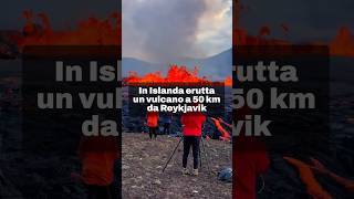 Le spettacolari immagini dell’eruzione di un vulcano in Islanda a qualche decina di km da Reykjavik [upl. by Barbie]