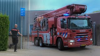 KAZEREALARMOMROEP Brandweer Tilburg rukt met spoed uit voor een woningbrand in Tilburg [upl. by Latnahc]