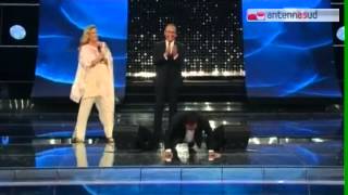 TG 110215 Sanremo 2015 le pagelle della prima puntata [upl. by Pol427]