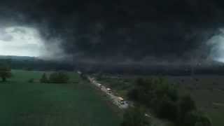 In mijlocul furtunii Into the Storm  Trailer Oficial [upl. by Yrffej312]