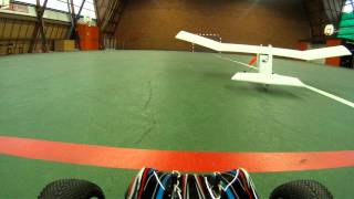 118 Brushless 4WD stadium Vs Aerocat [upl. by Hanser64]