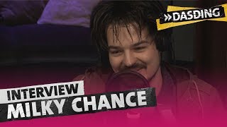 Milky Chance im Interview über ihren größten PromiFan und Tourdates in Deutschland  DASDING [upl. by Jobi]