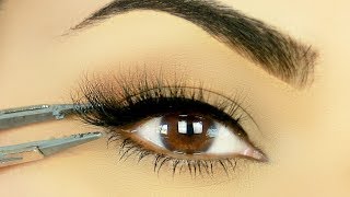 TRY THIS Easiest Way to Apply False Eyelashes [upl. by Conlee]