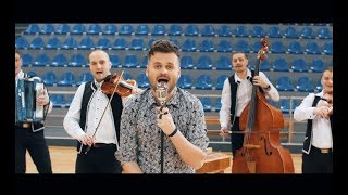 Mafia Corner amp Ľudovka SK  Muzikanti Fidlikanti Krčmárik Maličký Na Orave Dobre V Pondelok Doma [upl. by Prospero]