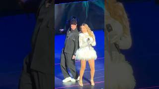 Murat Boz amp Hadise  Nerdesin Aşkım New York konseri [upl. by Emie127]