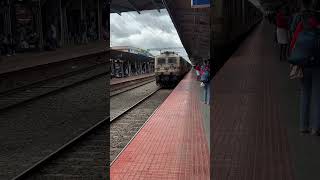 Train Arriving at Station train arrival station platform irctc track 12483 horn kerela [upl. by Art150]