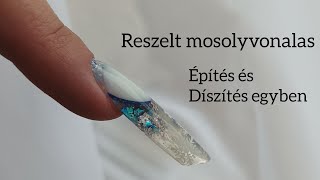 🎥 Téli hangulatú műköröm építés – Reszelt mosolyvonal glitterek és átlátszó vég ❄️✨ [upl. by Chill]