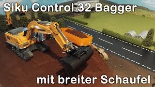 Siku Control 32 Bagger mit breiter Schaufel [upl. by Ellenod]