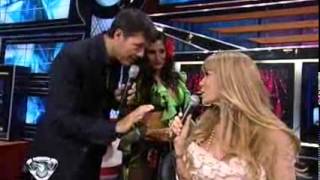 Showmatch 2009  El desaire de Graciela Alfano a Silvina Escudero [upl. by Hait685]