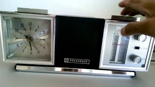 Vintage Panasonic RC7467 Mantel Clock Radio [upl. by Ikim]