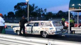 Arnie Beswicks quotTameless Tigerquot vs quotMrs Bs Grocery Getterquot at Cordova Dragway 62510 [upl. by Aillimat660]