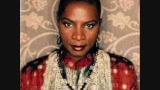 Angelique Kidjo Idjé  Idjé [upl. by Thomsen]