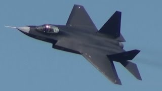 中国 歼31 Chinese Stealth J31 鹘鹰 FC31 Demo Flight Air Show China 2014 第十届中国国际航空航天博览会 J35 [upl. by Rowley]