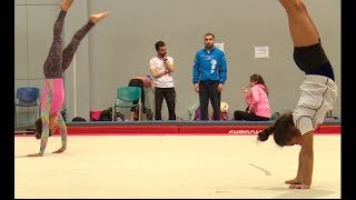 Historias y Reportajes  El difícil camino de una gimnasta para ser profesional [upl. by Anoiek680]