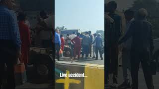 Live accident shocking 😧🤕 news new automobile viral shots live trending short video [upl. by Adore]