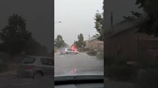 ⛈ Des orages accompagnés de grêle et pluies diluviennes touchent le Vaucluse ce soir [upl. by Anihtyc]