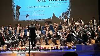 Ouverture 1812 Tchaikovsky  Finale with cannons [upl. by Nlycaj]