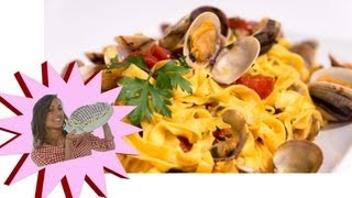 Tagliolini allUovo con le Vongole  Le Ricette di Alice [upl. by Nahem108]