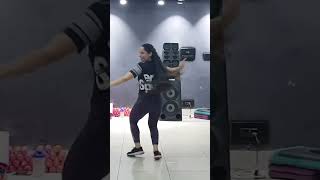 Kudi phatte chakdi song bhangra by Ashley kaur reen shorts bhangra dance punjabi bhangra fun [upl. by Tyika]